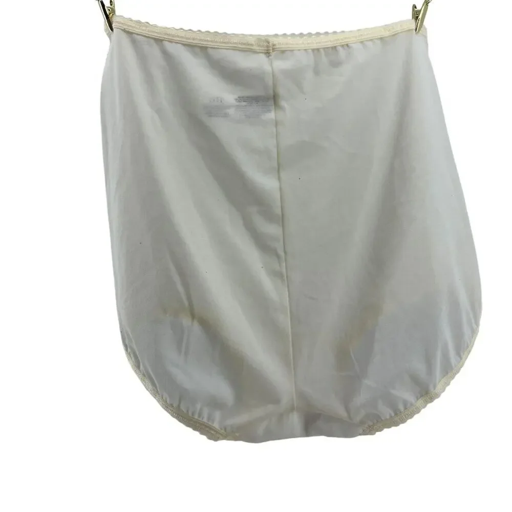 Bali Skimp Skamp Brief Panty Number 2633 Womens Size Medium Pale Yellow